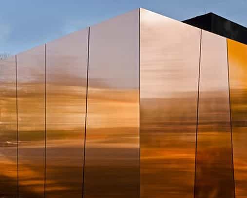 銅鋁復(fù)合銅門裝飾材料圖片